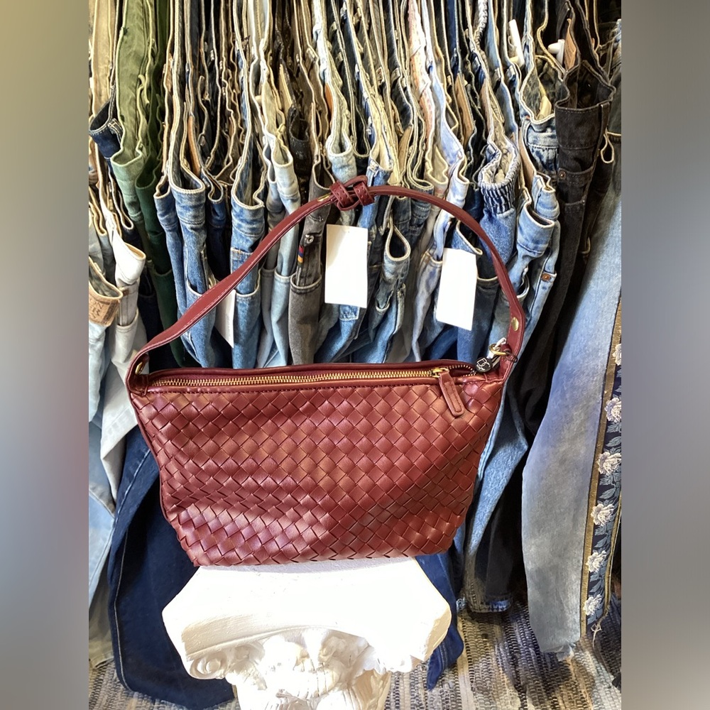Salma interciatto Woven Vegan Leather Shoulder bag
